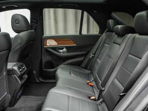 Certified 2025 Mercedes-Benz GLE 450 4MATIC image 18