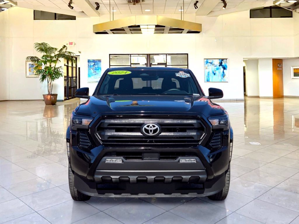 Used 2024 Toyota Tacoma SR5 RWD image 2