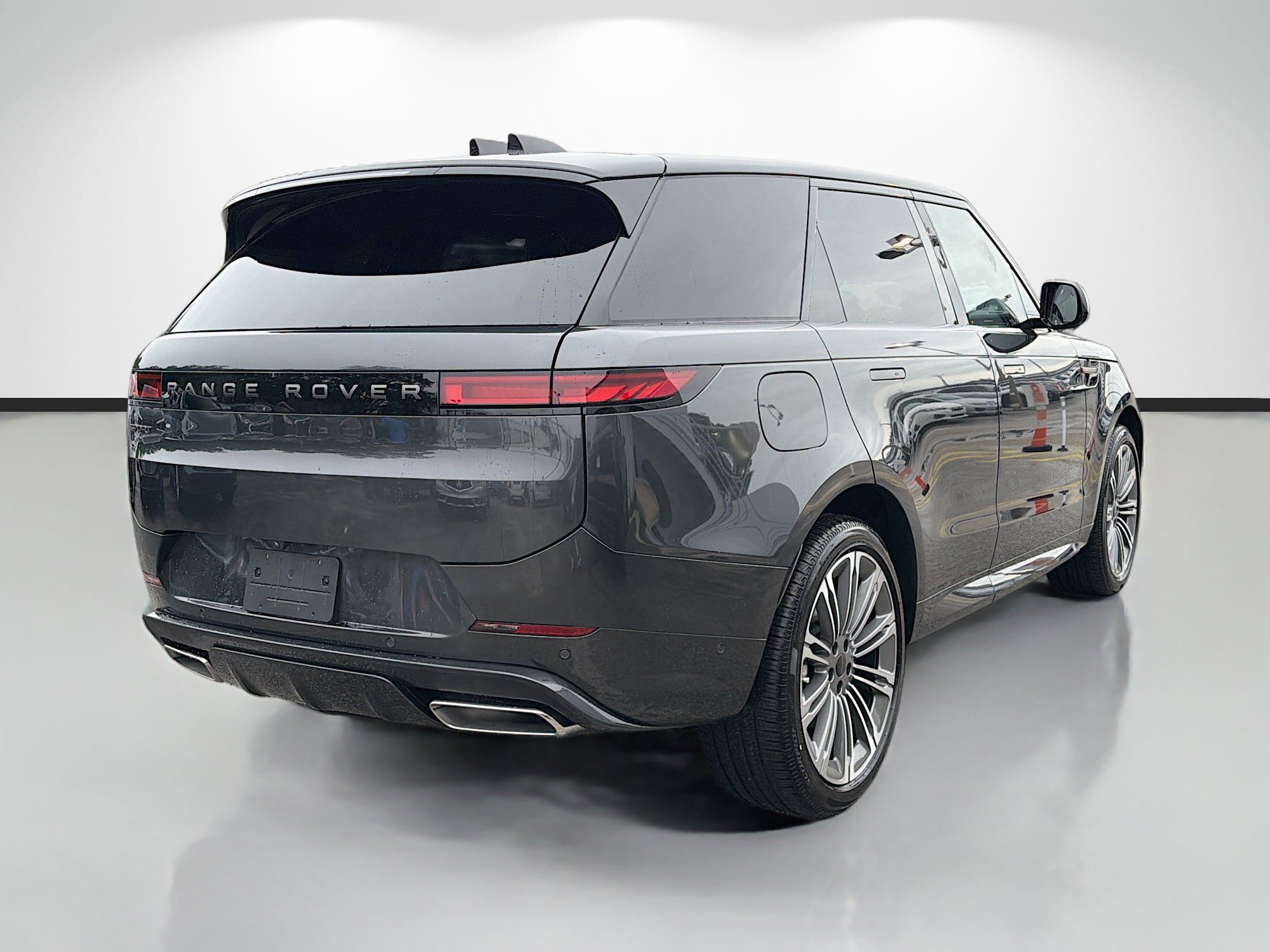 New 2026 Land Rover Range Rover Sport Dynamic SE AWD/4WD image 5