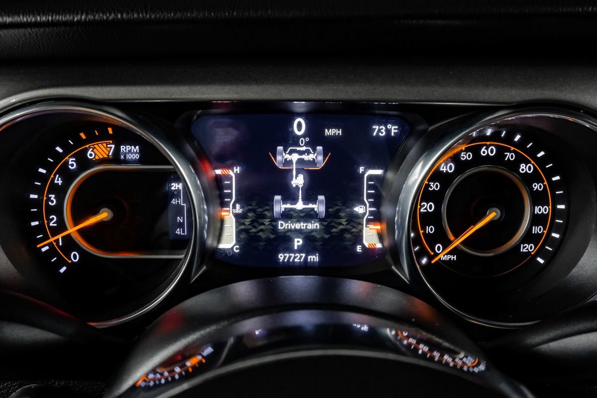 Used 2018 Jeep Wrangler Unlimited Sahara AWD/4WD image 19