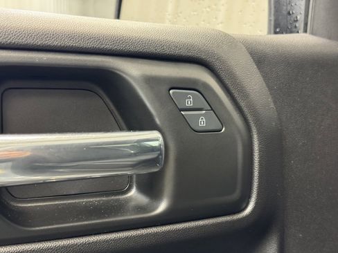 Used 2024 GMC Sierra 1500 Pro w/ Pro Value Package image 10