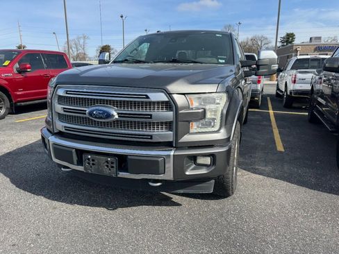 Used 2017 Ford F150 Platinum w/ Max Trailer Tow Package image 2