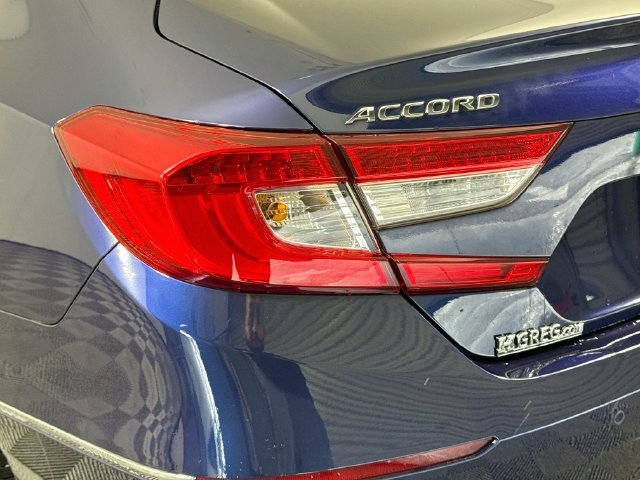Used 2018 Honda Accord Touring image 35