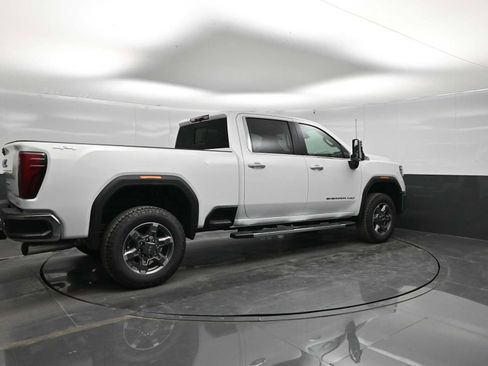 New 2026 GMC Sierra 2500 SLT w/ SLT Premium Package AWD/4WD image 8