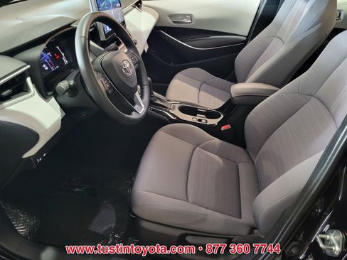 Certified 2025 Toyota Corolla SE w/ SE Premium Package image 9