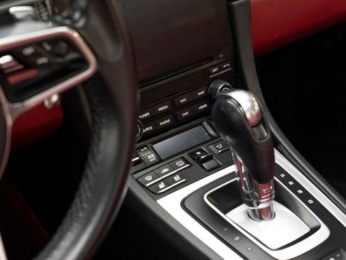 Used 2019 Porsche 911 Carrera image 27