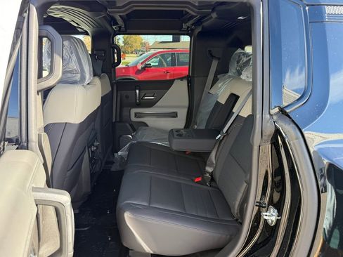 New 2026 GMC Hummer EV SUV image 16