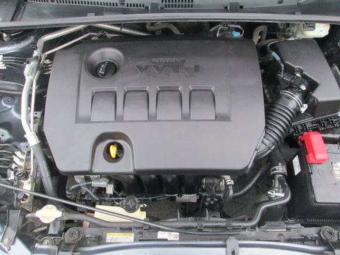 Used 2015 Toyota Corolla LE image 20