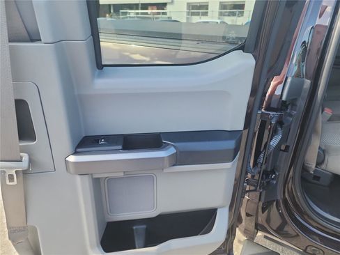 Used 2018 Ford F150 XLT w/ Equipment Group 302A Luxury image 23