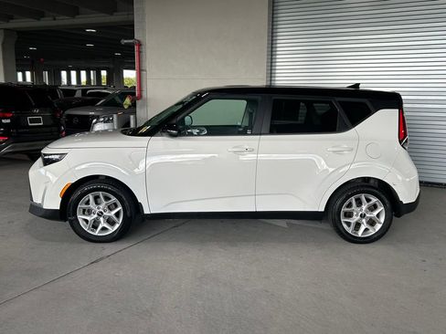 Used 2023 Kia Soul S image 8