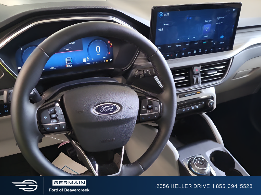 Used 2025 Ford Escape Platinum w/ Premium Technology Package AWD/4WD image 6