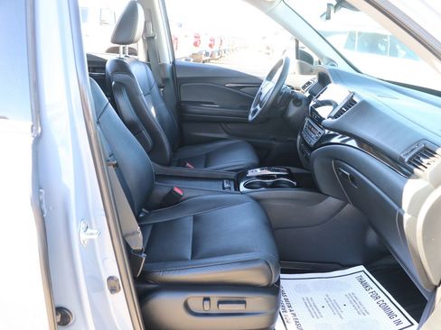 Used 2022 Honda Pilot Touring image 35