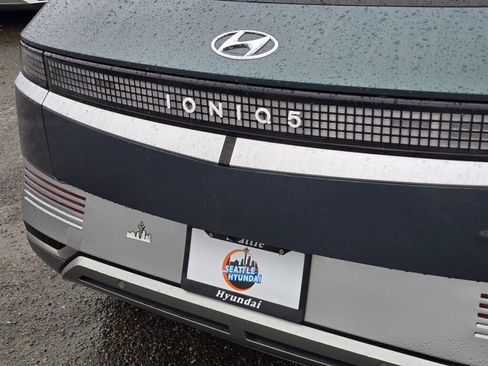 Used 2024 Hyundai Ioniq 5 Limited image 13