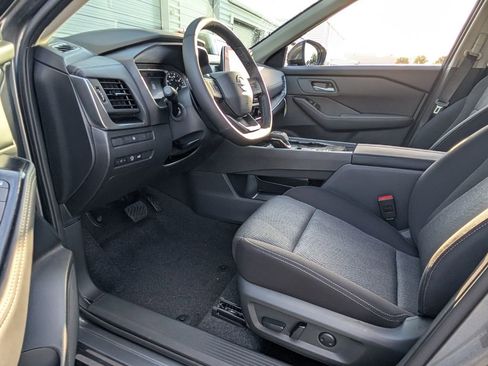 New 2026 Nissan Rogue SV w/ Cold Weather Package FWD image 11