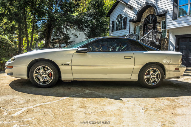 Used 1998 Chevrolet Camaro Z28 w/ Preferred Equipment Group 2 RWD image 14