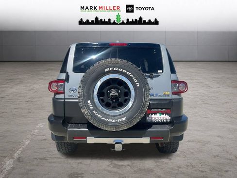 Used 2013 Toyota FJ Cruiser 4WD w/ Trail Teams Special Edition image 4