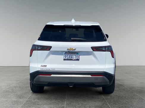 Used 2025 Chevrolet Equinox LT AWD/4WD image 4
