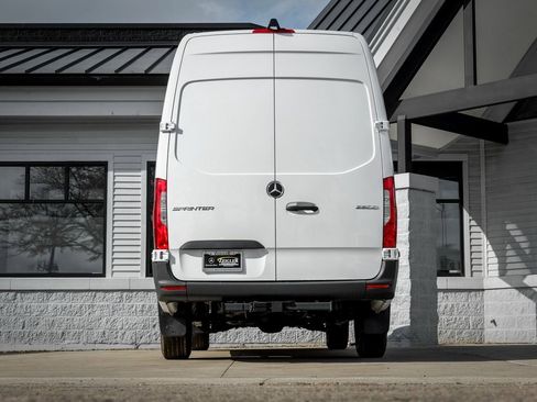 New 2025 Mercedes-Benz Sprinter 2500 image 8
