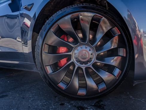 Used 2023 Tesla Model 3 Performance image 28