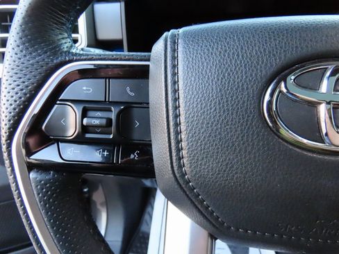 Used 2023 Toyota Tundra Platinum image 39