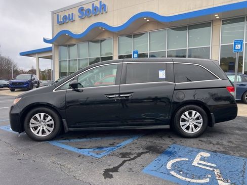 Used 2016 Honda Odyssey SE image 11