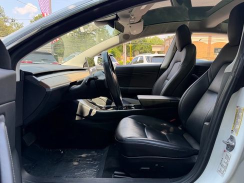 Used 2018 Tesla Model 3 RWD image 25