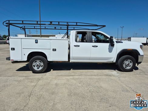 Used 2023 GMC Sierra 2500 Pro w/ Convenience Package AWD/4WD image 8