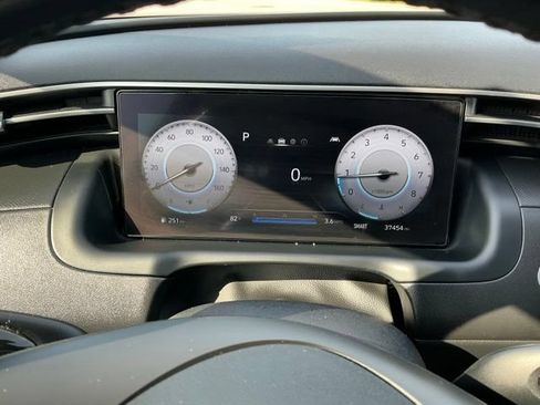 Used 2022 Hyundai Santa Cruz SEL Premium AWD/4WD image 23