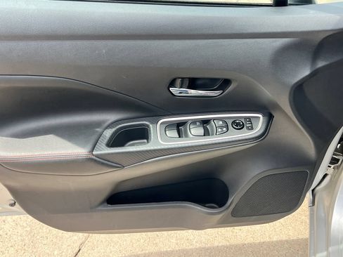Used 2025 Nissan Versa SR w/ Trunk Package FWD image 10