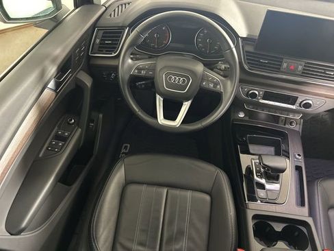 Used 2023 Audi Q5 2.0T Premium w/ Convenience Package image 15