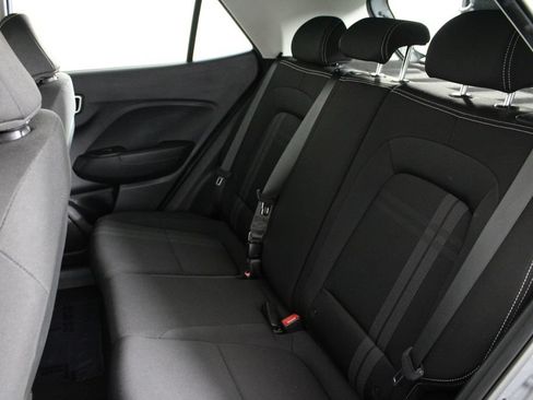 Certified 2025 Hyundai Venue SEL FWD image 21