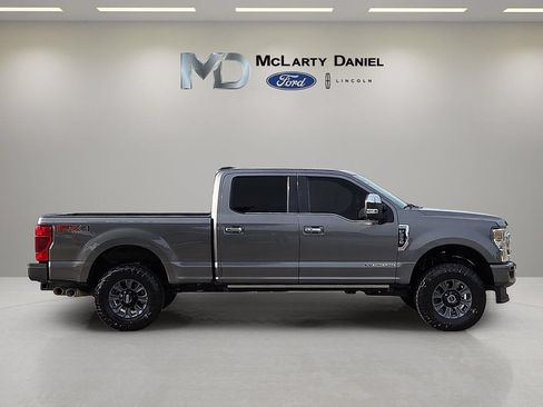 Used 2022 Ford F250 Platinum w/ FX4 Off-Road Package AWD/4WD image 6