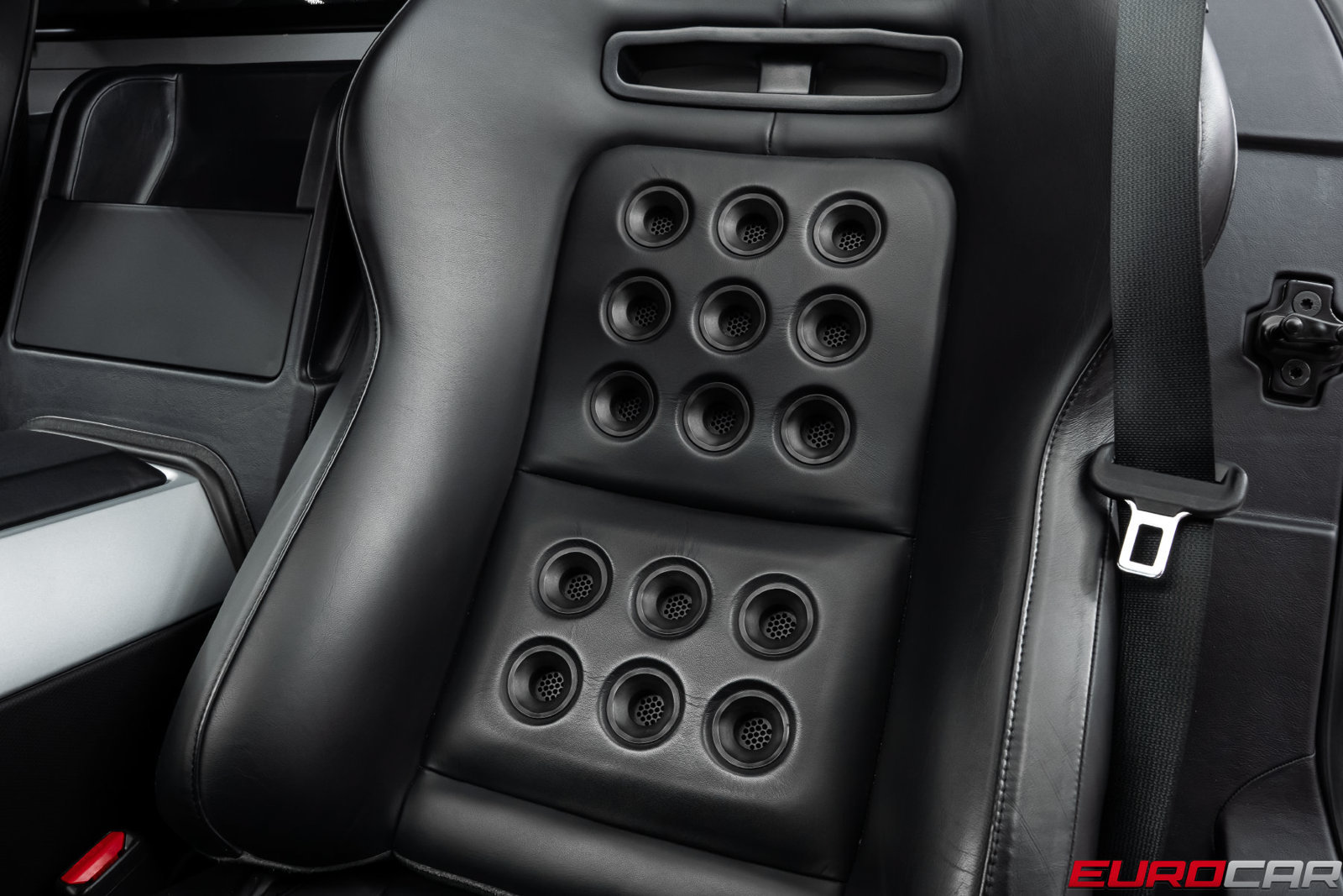 Used 2006 Ford GT RWD image 48