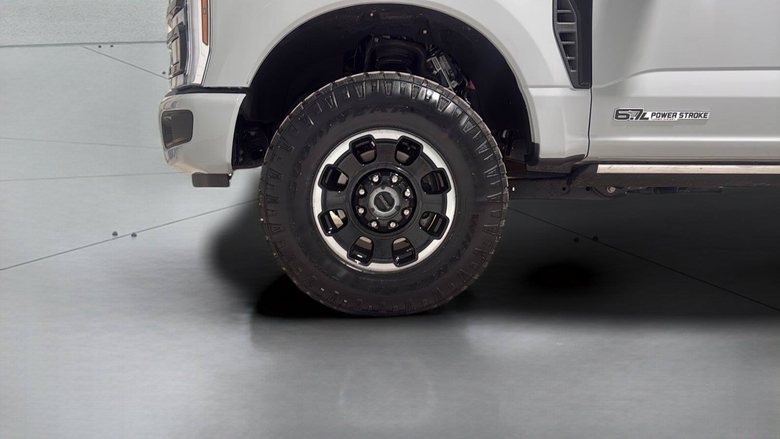 Certified 2026 Ford F250 Platinum w/ Tremor Off-Road Package AWD/4WD image 30
