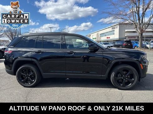 Used 2023 Jeep Grand Cherokee Altitude image 15