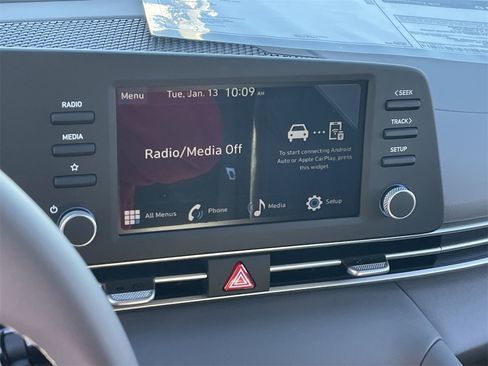 New 2026 Hyundai Elantra SEL Sport FWD image 24