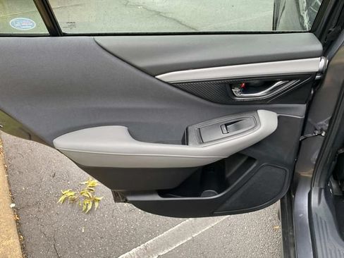 Used 2024 Subaru Outback Premium AWD/4WD image 10