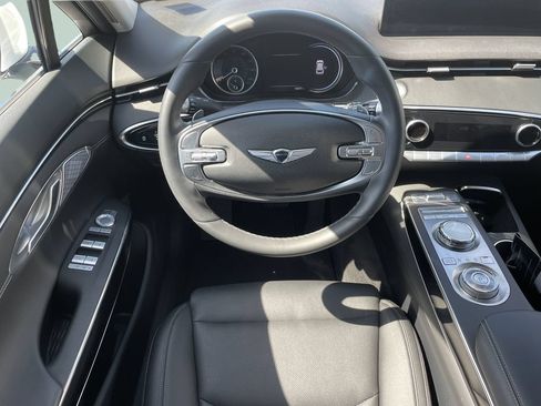 Used 2025 Genesis GV70 2.5T AWD/4WD image 28