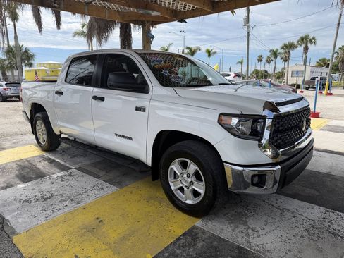 Used 2020 Toyota Tundra SR5 w/ SR5 Upgrade Package RWD image 3