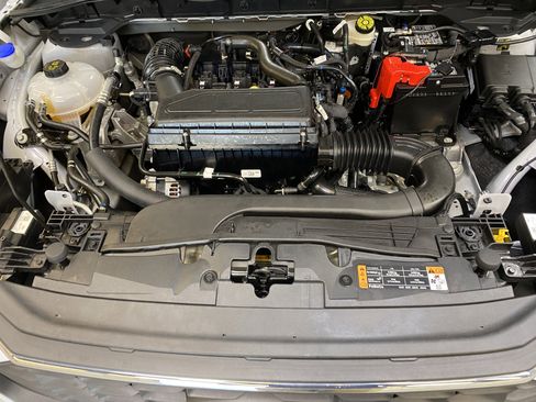 Used 2025 Ford Escape Active image 10