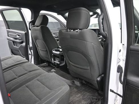 Used 2020 RAM 1500 Big Horn AWD/4WD image 17