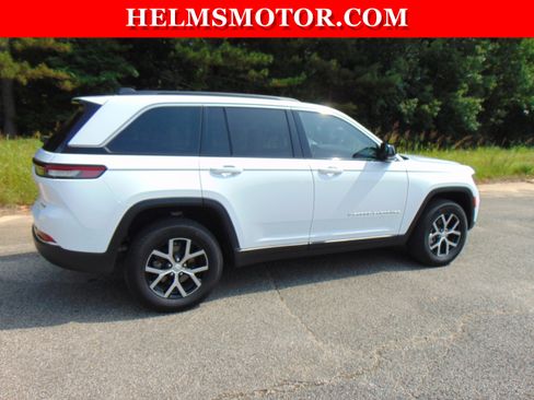 Certified 2024 Jeep Grand Cherokee Limited image 14