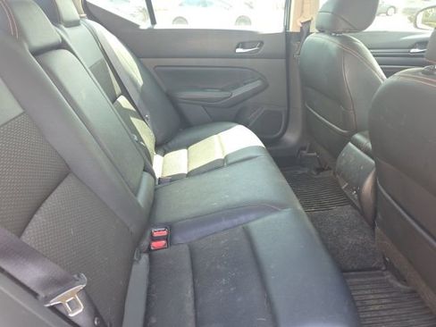 Used 2021 Nissan Altima 2.5 SR FWD image 11