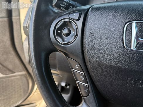Used 2014 Honda Accord Sport image 16