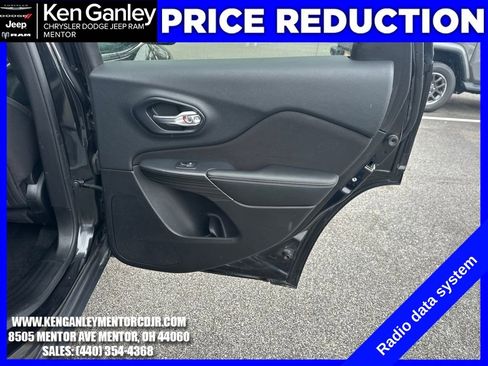 Used 2015 Jeep Cherokee Latitude image 22