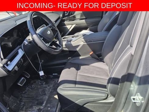 Used 2025 Cadillac Optiq Sport 2 w/ LPO, Floor Liner Package AWD/4WD image 9