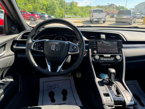 Used 2019 Honda Civic Sport image 22