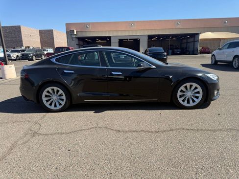 Used 2017 Tesla Model S 75D AWD/4WD image 4