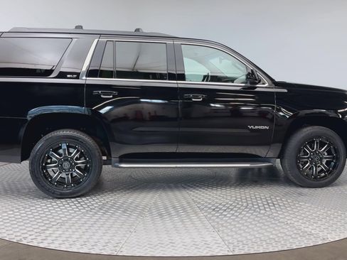 Used 2018 GMC Yukon SLT image 9