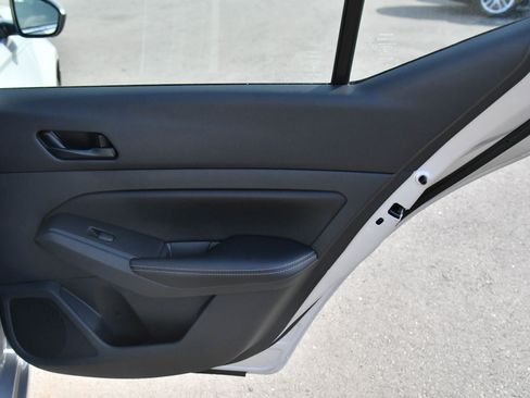Used 2024 Nissan Altima 2.5 SV FWD image 36